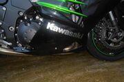 Picture 5 - Kawasaki ZZR1400 SE Limited Edition motorbike