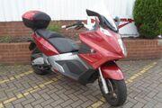 Picture 9 - Gilera GP 800 Scooter motorbike