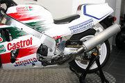 Picture 7 - 1995 Honda RVF750R RC45 motorbike