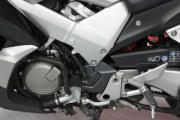Picture 8 - Honda VFR 800 X Cross Runner - Full Honda luggage, Puig High Screen motorbike