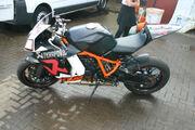Picture 4 - 2010 KTM 1190cc RC8 R Akrapovic Limited Special Edition White motorbike