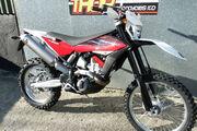 Picture 3 - Husqvarna TE 449 Enduro 2013 Model, Brand New, Now Special Price motorbike