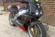 Picture 2 - Bimota SB6 GSXR1100 Classic Supersport, Gunmetal and Red, 1 owner motorbike