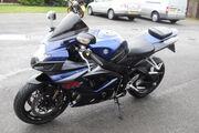Picture 5 - Suzuki GSXR 750 K7 Isle Of Man motorbike