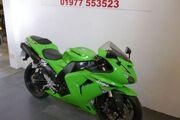 Picture 7 - Kawasaki ZX ZX10R 1000cc Supersport Green motorbike