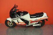Picture 3 - Suzuki RG 400 1985 motorbike