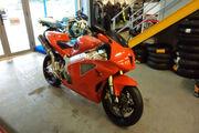 Picture 2 - Honda VTR 1000 SP2 motorbike