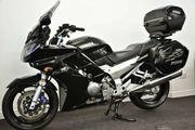 Picture 2 - Yamaha FJR1300. 2003 53, Yamaha colour coded Top Box & Panniers, Screen Extender motorbike