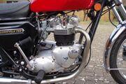 Picture 4 - 1976 Triumph Bonneville T140 750cc Roadster Red motorbike