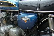 Picture 10 - Honda CB750 K5 In Metallic Blue 1975 motorbike