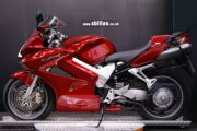 Picture 2 - Honda VFR 800 ABS A-6 Sports Touring Candy Apple 7500 miles motorbike