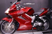Picture 3 - Honda VFR 800 ABS A-6 Sports Touring Candy Apple 7500 miles motorbike