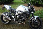 Picture 3 - Yamaha FZ1 N Fazer 1000 Naked Streetfighter motorbike