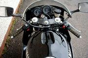Picture 11 - Yamaha TZR250 3XV motorbike