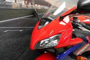 Picture 3 - 2005 Honda CBR 1000 RR-5 Fireblade Low Mileage One Owner CBR1000RR motorbike