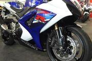 Picture 6 - Suzuki GSXR 1000 GSXR 1000 K1 999cc Supersport Blue/White motorbike
