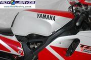 Picture 5 - 1993 Yamaha TZR250 3XV Dry Clutch 250cc Sports in Red motorbike