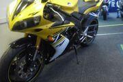 Picture 2 - 2007 R1 Yamaha 50th Anniversary Yellow motorbike