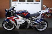 Picture 2 - 2011 Honda CBR 1000 RR-B Fireblade Only 1380 Miles Akrapovic Exhaust HRC motorbike