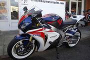 Picture 4 - 2011 Honda CBR 1000 RR-B Fireblade Only 1380 Miles Akrapovic Exhaust HRC motorbike