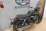 Picture 9 - Moto Guzzi V7 Stone in Matt Black motorbike