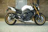Yamaha FZ8 White Stunner With Extras And Only 150 Miles for sale