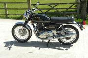 Picture 3 - Norton Commando Interstate 850 in Piano Black motorbike