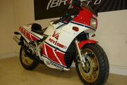 Picture 2 - Yamaha RZV500 Like RD500 RG500 motorbike