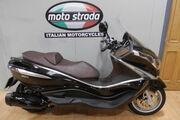 Picture 4 - Piaggio X10 350 Executive motorbike