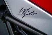 Picture 11 - MV Agusta F4 1000, 700 miles, expensive extras fitted 