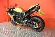 Picture 9 - Yamaha YZF R1 2012 motorbike