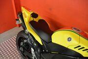 Picture 10 - Yamaha YZF R1 2012 motorbike