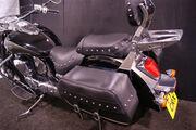 Picture 7 - 11/11 Suzuki VLR 1800 TL0 Intruder Classic Cruiser SADDLE BAGS SCREEN motorbike