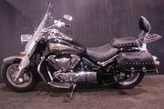 Picture 11 - 11/11 Suzuki VLR 1800 TL0 Intruder Classic Cruiser SADDLE BAGS SCREEN motorbike