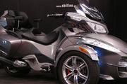 Picture 7 - Can-Am Spyder RT semi auto trike massive spec 4700 miles motorbike
