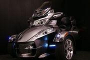 Picture 8 - Can-Am Spyder RT semi auto trike massive spec 4700 miles motorbike