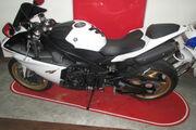 Picture 5 - 2013 Yamaha YZF R1 White motorbike