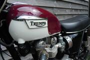 Picture 3 - 1967 Triumph Bonneville T120R motorbike