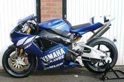 Picture 2 - 2002 Yamaha R1 ex-Team Graves AMA Superbike motorbike