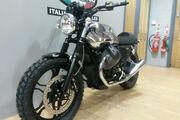 Picture 3 - Moto Guzzi V7 Chrome Scrambler motorbike