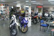 Picture 7 - 2009 Yamaha YZF R1, 3900 miles, two new tyres, Blue, Akrapovic exhaust motorbike