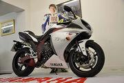 Picture 2 - 2009 TT Valentino Rossi Yamaha R1 cross plane crank motorbike