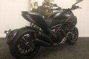Picture 4 - Ducati Diavel 2013 Stunning Matte Black motorbike