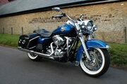 Picture 5 - 2009 Harley-Davidson Touring FLHRC 1584 Road King Classic motorbike