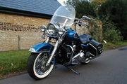Picture 6 - 2009 Harley-Davidson Touring FLHRC 1584 Road King Classic motorbike