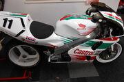 Picture 5 - Honda RC45 RVF750R motorbike