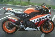 Picture 7 - 2013 Honda CBR1000RR Fireblade Repsol Honda Marquez Replica No. 93, 3867 Miles motorbike