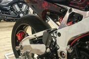 Picture 4 - 1999 Honda CBR900 Custom Streetfighter with over £10000 spent motorbike