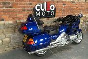 Picture 4 - 2001 Honda GL 1800 cc GL1800SE-1 ABS Goldwing motorbike
