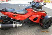 Picture 10 - CAN-AM Spyder RS-S SM5 in stock ready to go motorbike